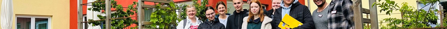Schüler:innen der LWL-Pflegeschule zu Gast in der Seniorenresidenz K&S.